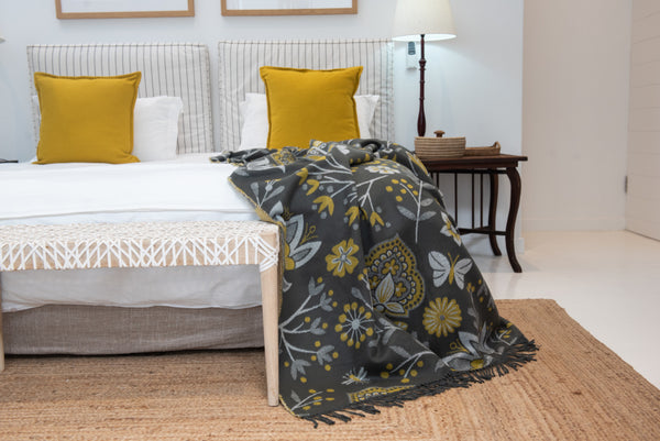 Wohndecke Bella Vita Night Garden Steel - Nugget Gold